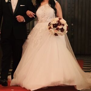 Off shoulder crystal embedded wedding dress